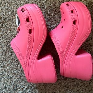 CROCS Siren Clogs